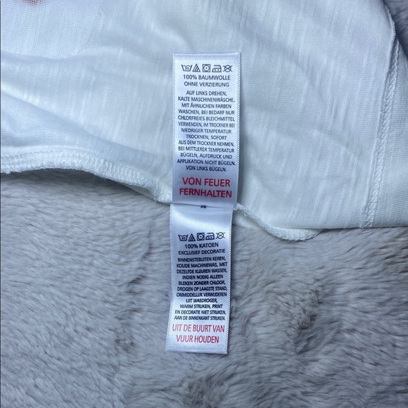 C.C White and Brown Lion Graphic Tank Top - Picture 7 of 8